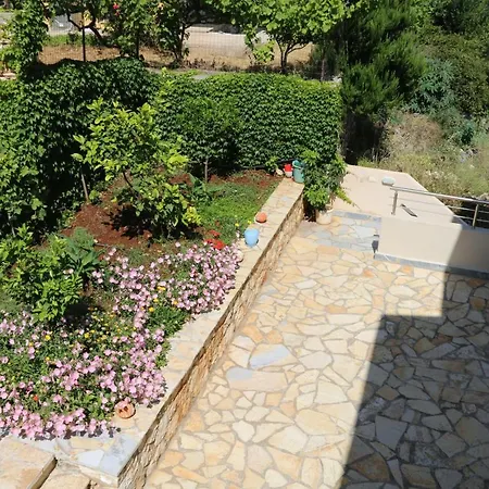 Isabela * Sarande