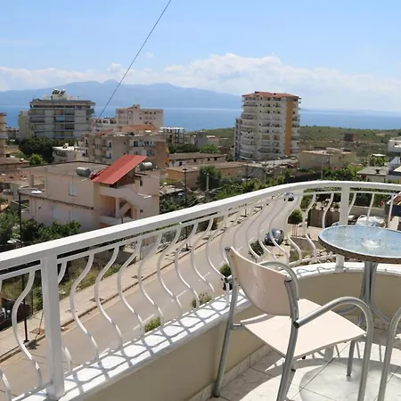 Isabela Apartment *