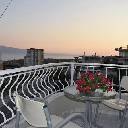 公寓 Isabela Sarandë